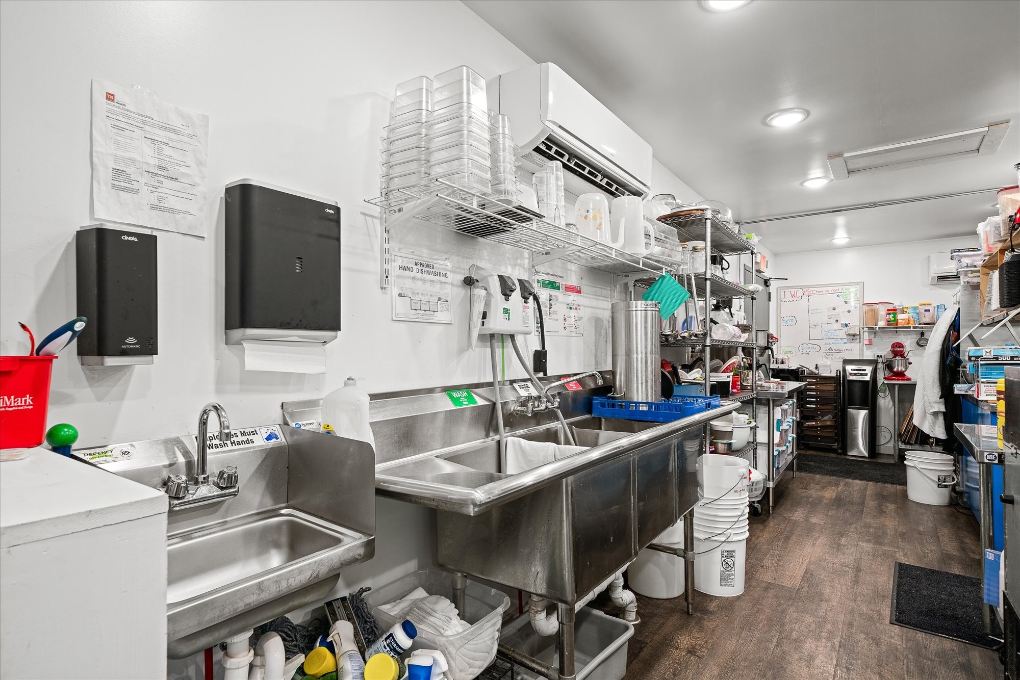 104 North Main Street Byrdstown, TN 38549 - Photo 13 of 33