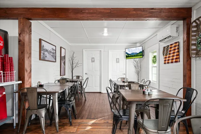 $364,929 | 104 North Main Street, Byrdstown, TN 38549