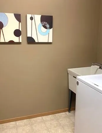 $72,000 | 31 Chestnut Street East, Unit 3, Trimont, MN 56176