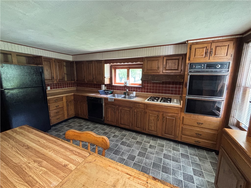 2901 Cambier Road Newark, NY 14513 - Photo 12 of 41