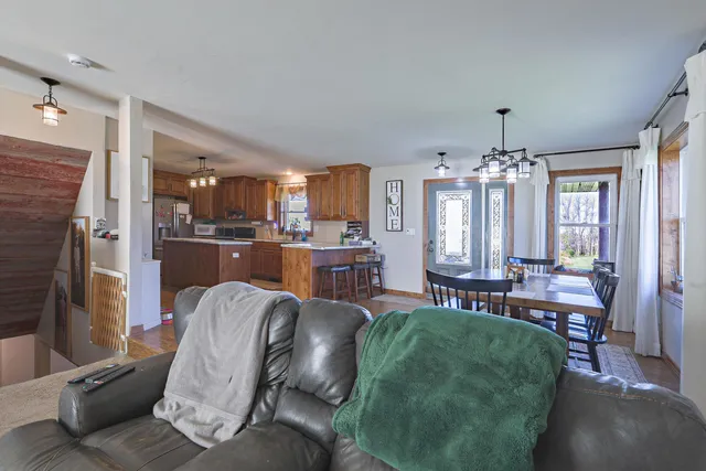 $670,000 | N2636 Sumac Road, Pulaski, WI 54162