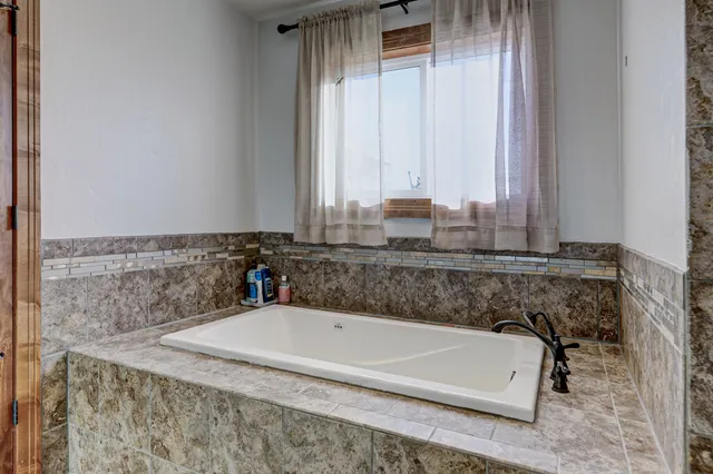 $670,000 | N2636 Sumac Road, Pulaski, WI 54162