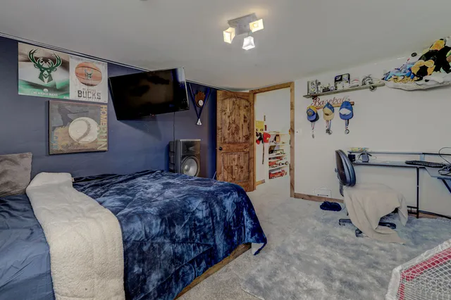 $670,000 | N2636 Sumac Road, Pulaski, WI 54162