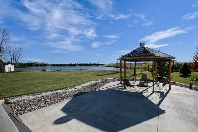 $670,000 | N2636 Sumac Road, Pulaski, WI 54162