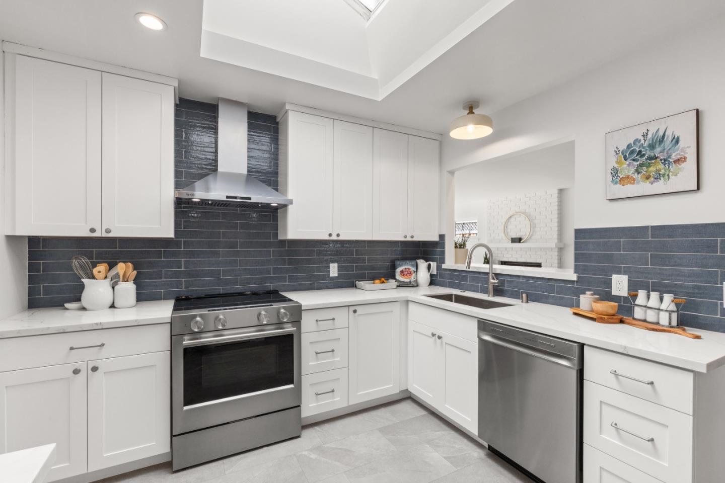 41 Maple Way San Carlos, CA 94070 - Photo 15 of 33