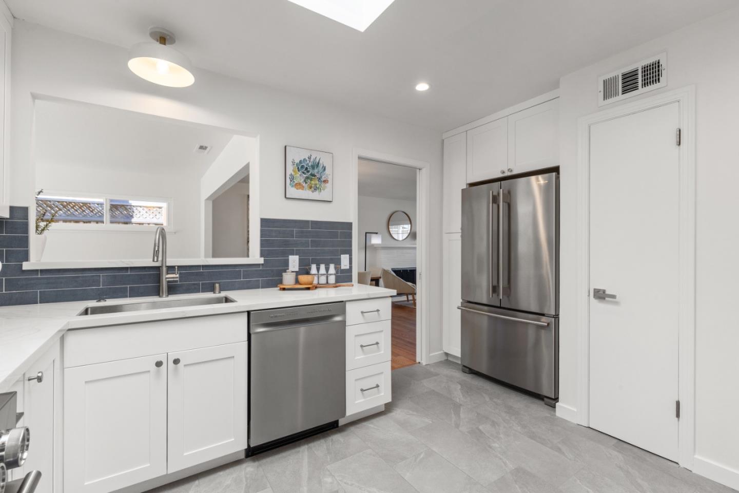 41 Maple Way San Carlos, CA 94070 - Photo 16 of 33