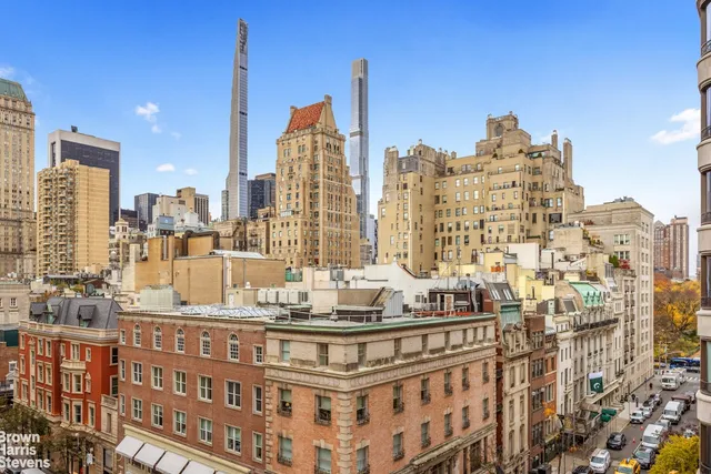 $1,800,000 | 27 East 65th Street, Unit 9DE | Lenox Hill