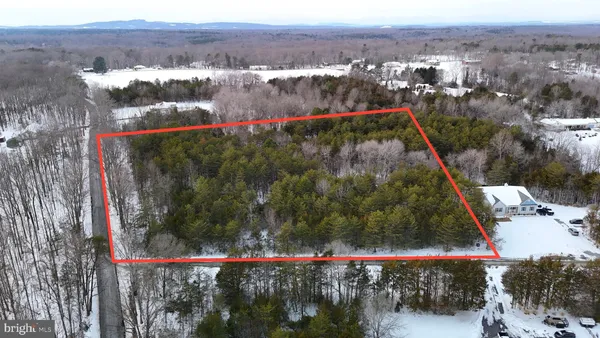 a view of a outdoor space