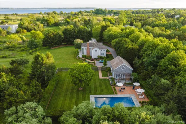 $6,000,000 | 4725 Orchard Street, Orient, NY 11957