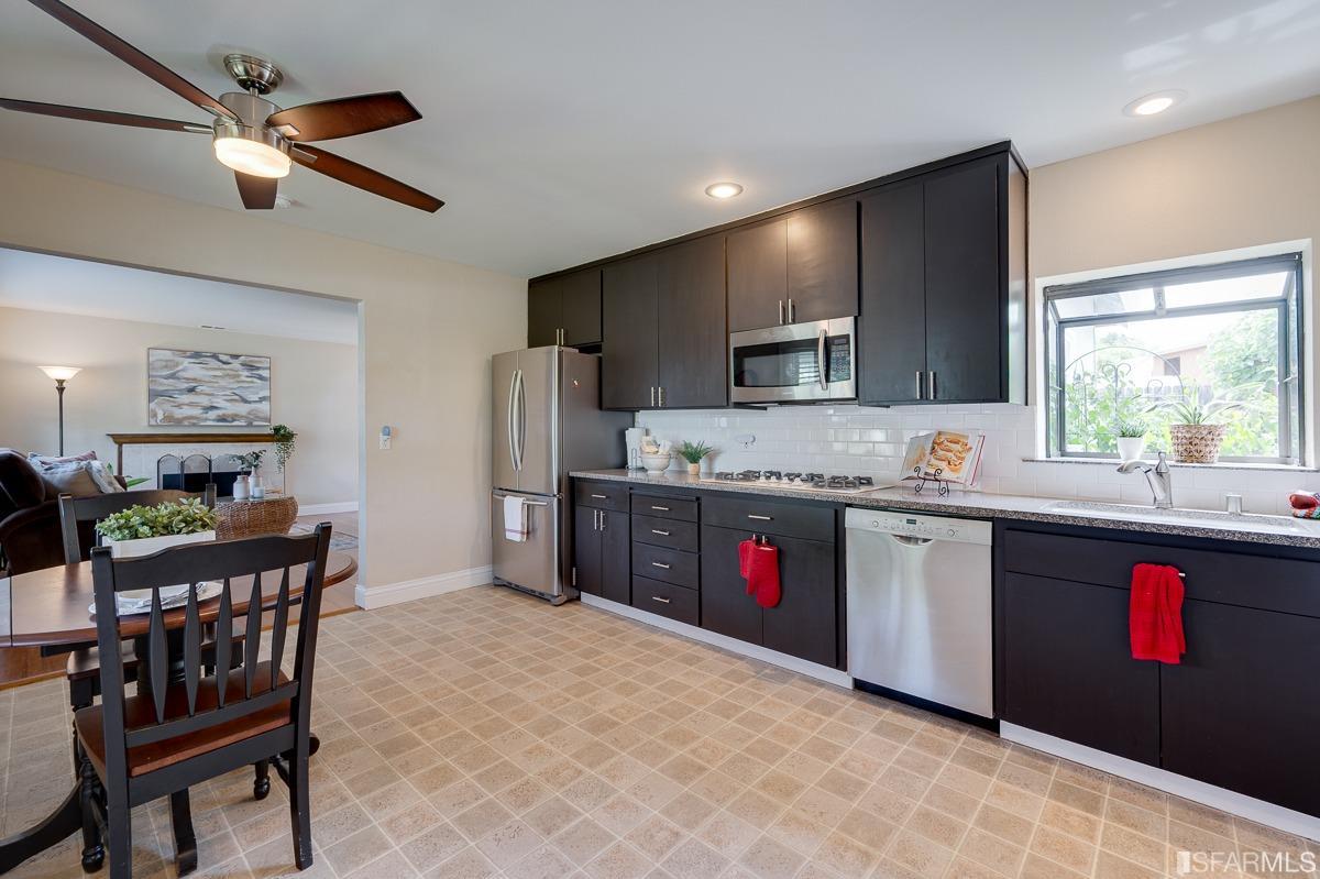 1306 Cape Cod Way Concord, CA 94521 - Photo 12 of 32