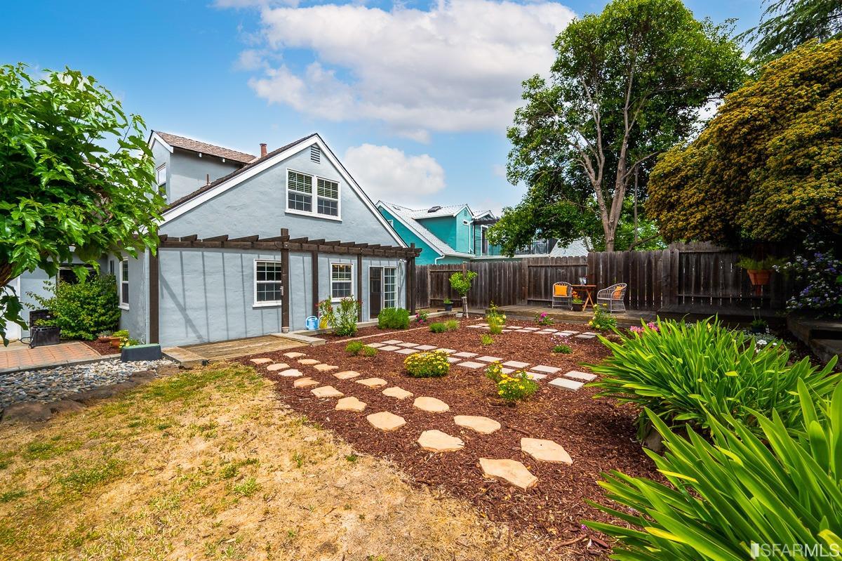 1306 Cape Cod Way Concord, CA 94521 - Photo 24 of 32
