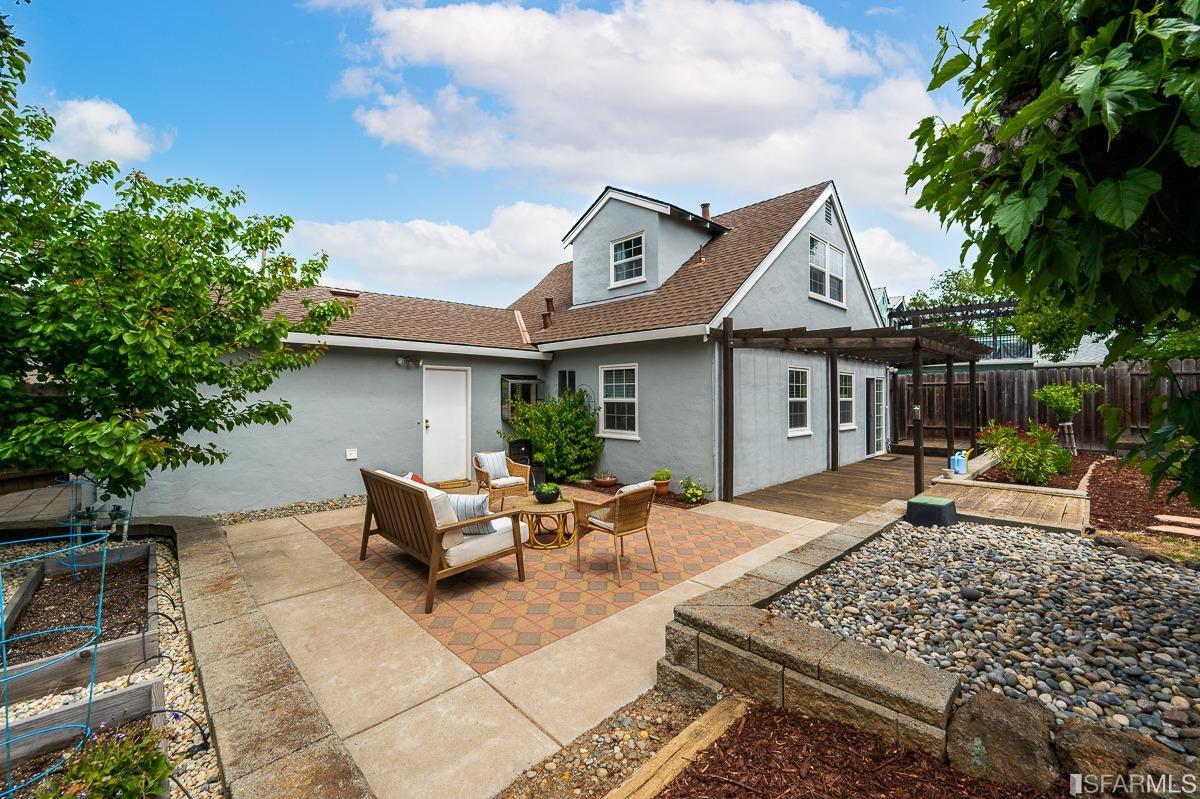 1306 Cape Cod Way Concord, CA 94521 - Photo 25 of 32