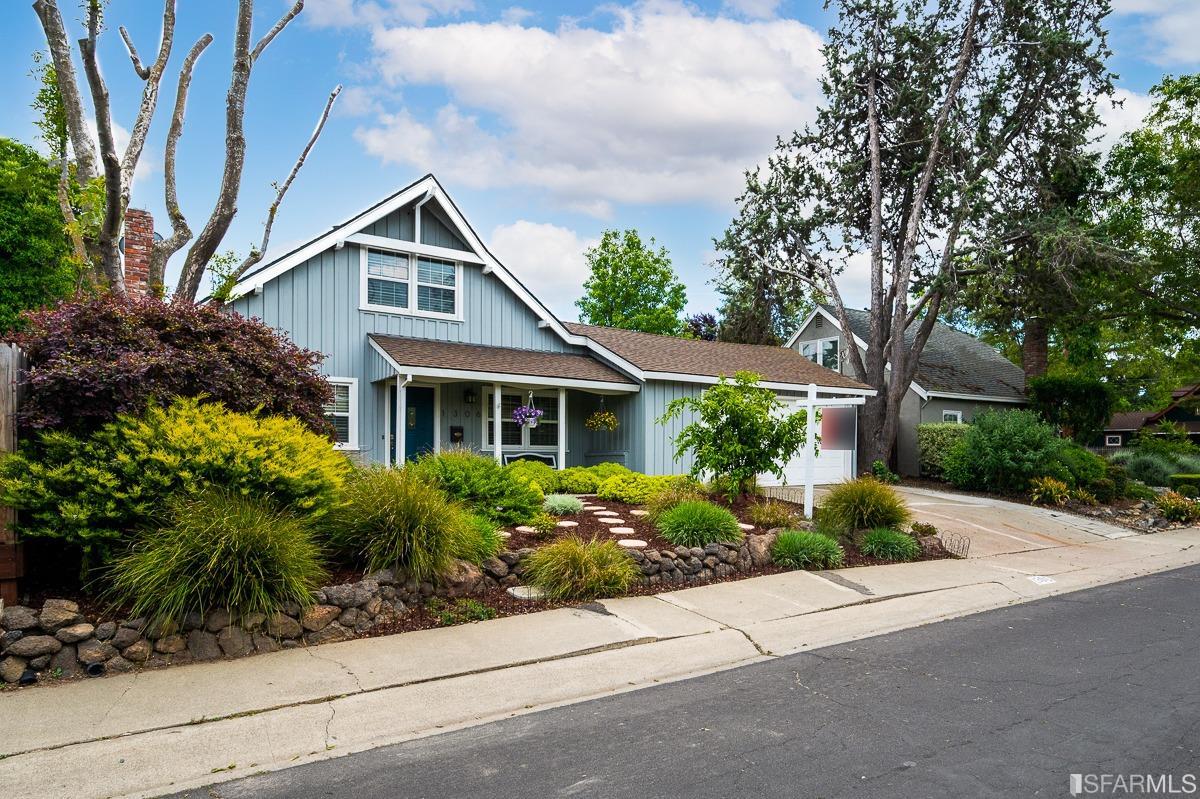 1306 Cape Cod Way Concord, CA 94521 - Photo 3 of 32
