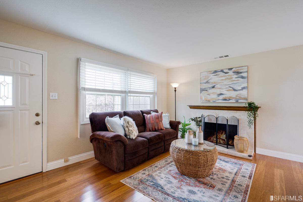 1306 Cape Cod Way Concord, CA 94521 - Photo 6 of 32
