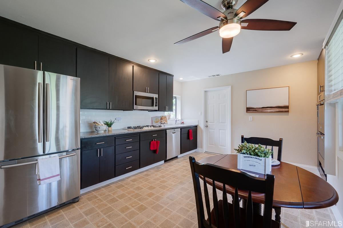 1306 Cape Cod Way Concord, CA 94521 - Photo 10 of 32