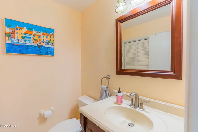 $2,100 | 4 Tompion Lane, Saratoga Springs, NY 12866