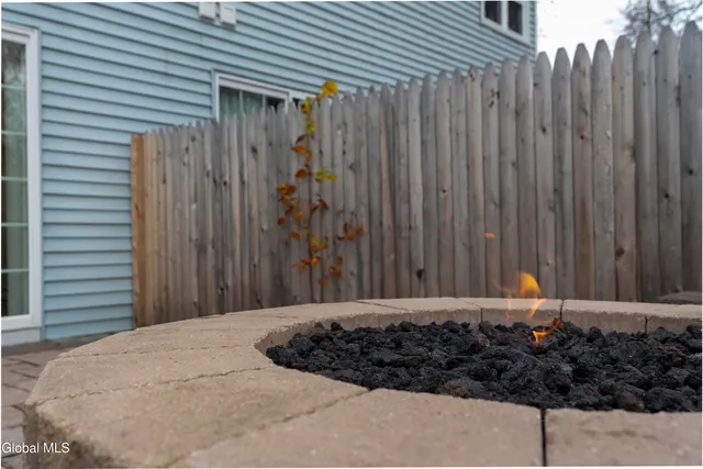 $2,100 | 4 Tompion Lane, Saratoga Springs, NY 12866