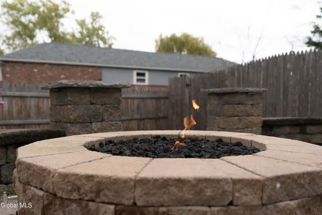 $2,100 | 4 Tompion Lane, Saratoga Springs, NY 12866