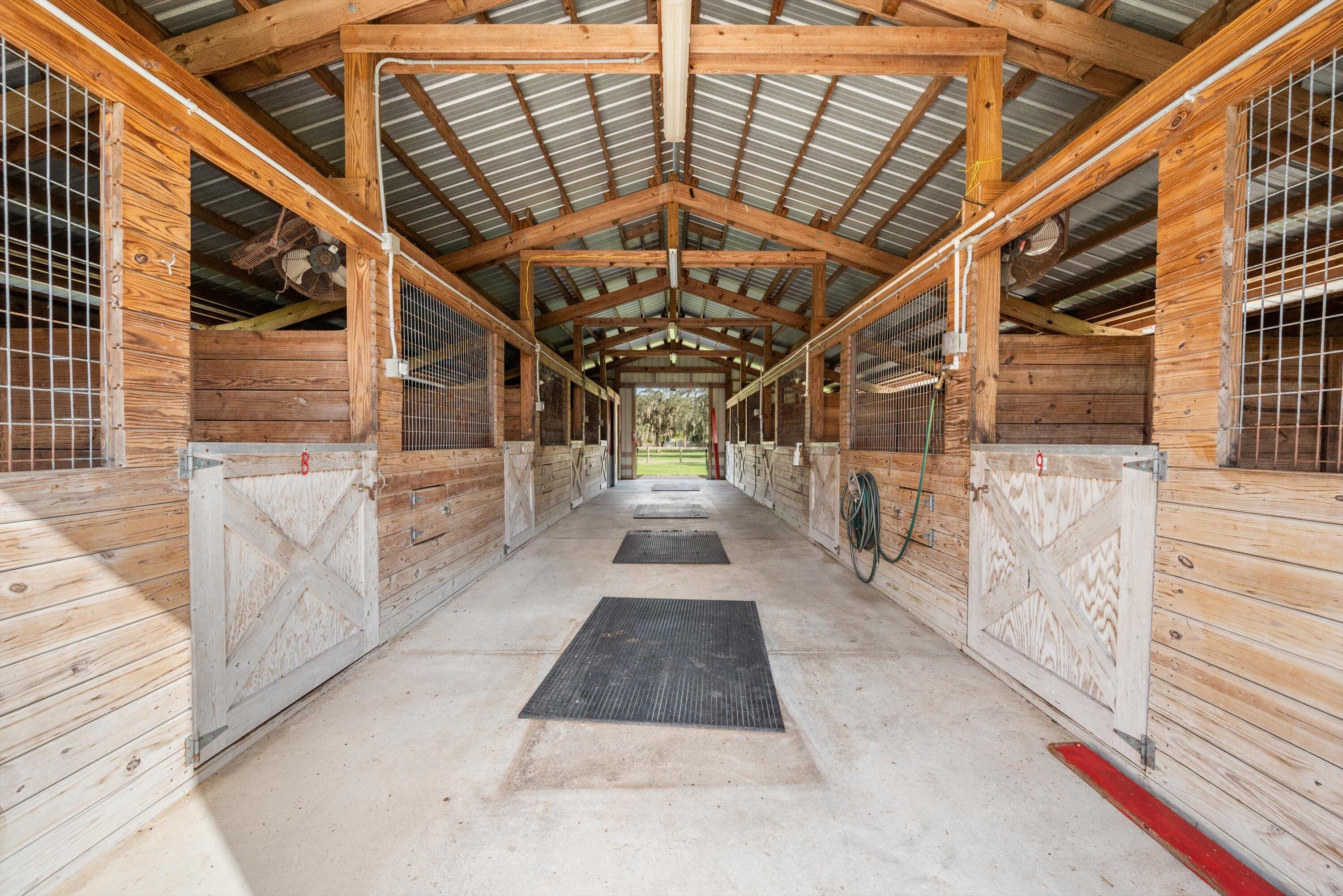 9501 Southwest Fox Brown Road Indiantown, FL 34956 - Photo 29 of 45 Barn