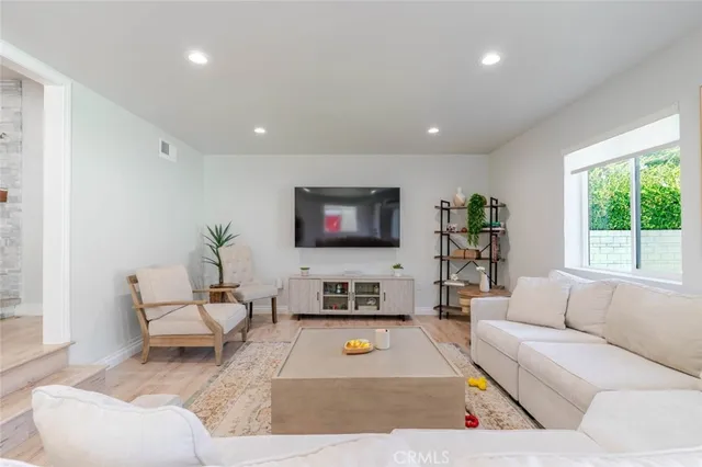 $1,050,000 | 447 West Bennett Avenue, Glendora, CA 91741