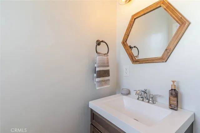 $1,050,000 | 447 West Bennett Avenue, Glendora, CA 91741