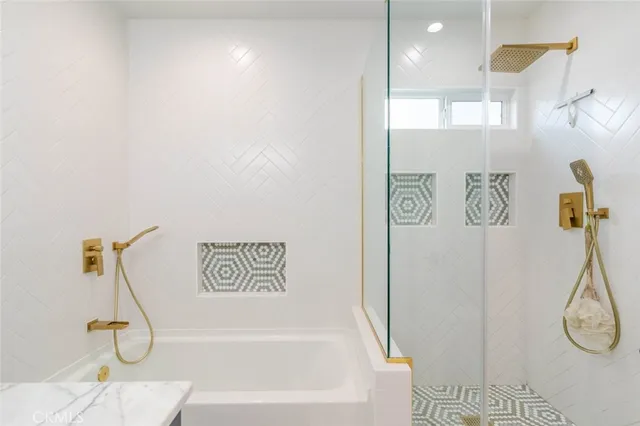 $1,050,000 | 447 West Bennett Avenue, Glendora, CA 91741