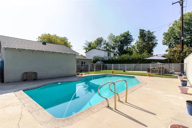 $1,050,000 | 447 West Bennett Avenue, Glendora, CA 91741