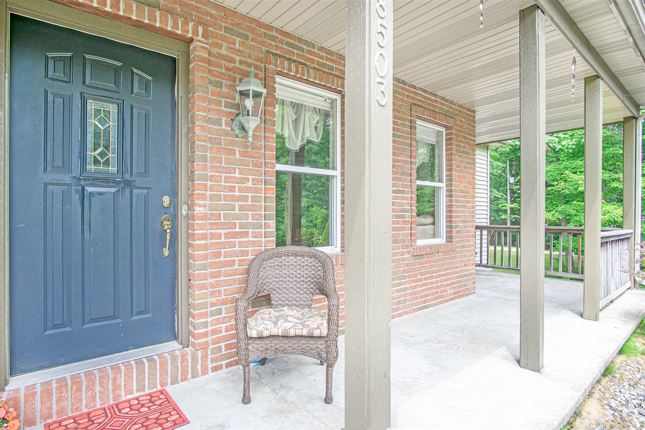 18501 148th Avenue Spring Lake, MI 49456 - Photo 2 of 33