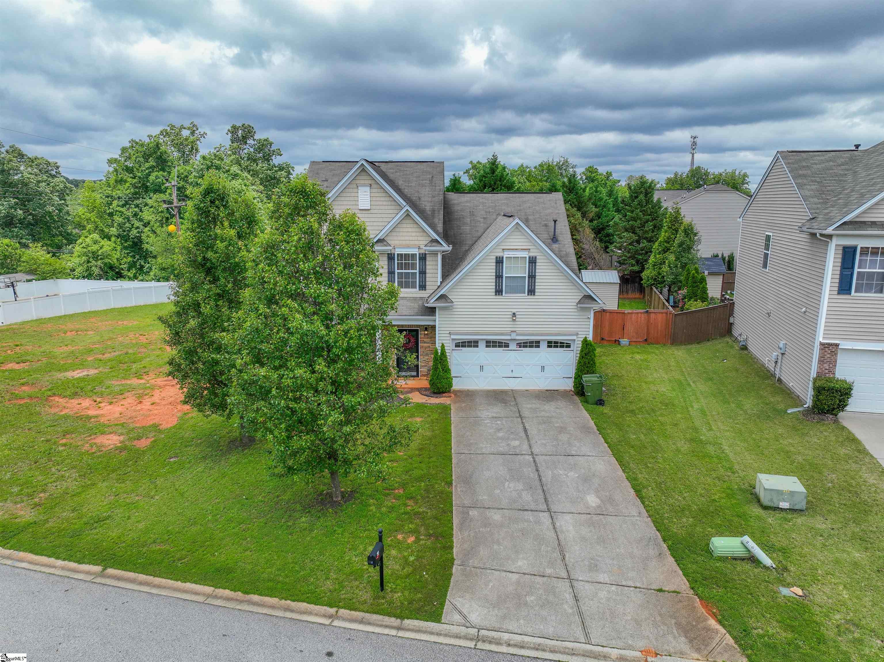 9 Timlin Drive Greenville, SC 29607 - Photo 3 of 29 Gallery Image 3