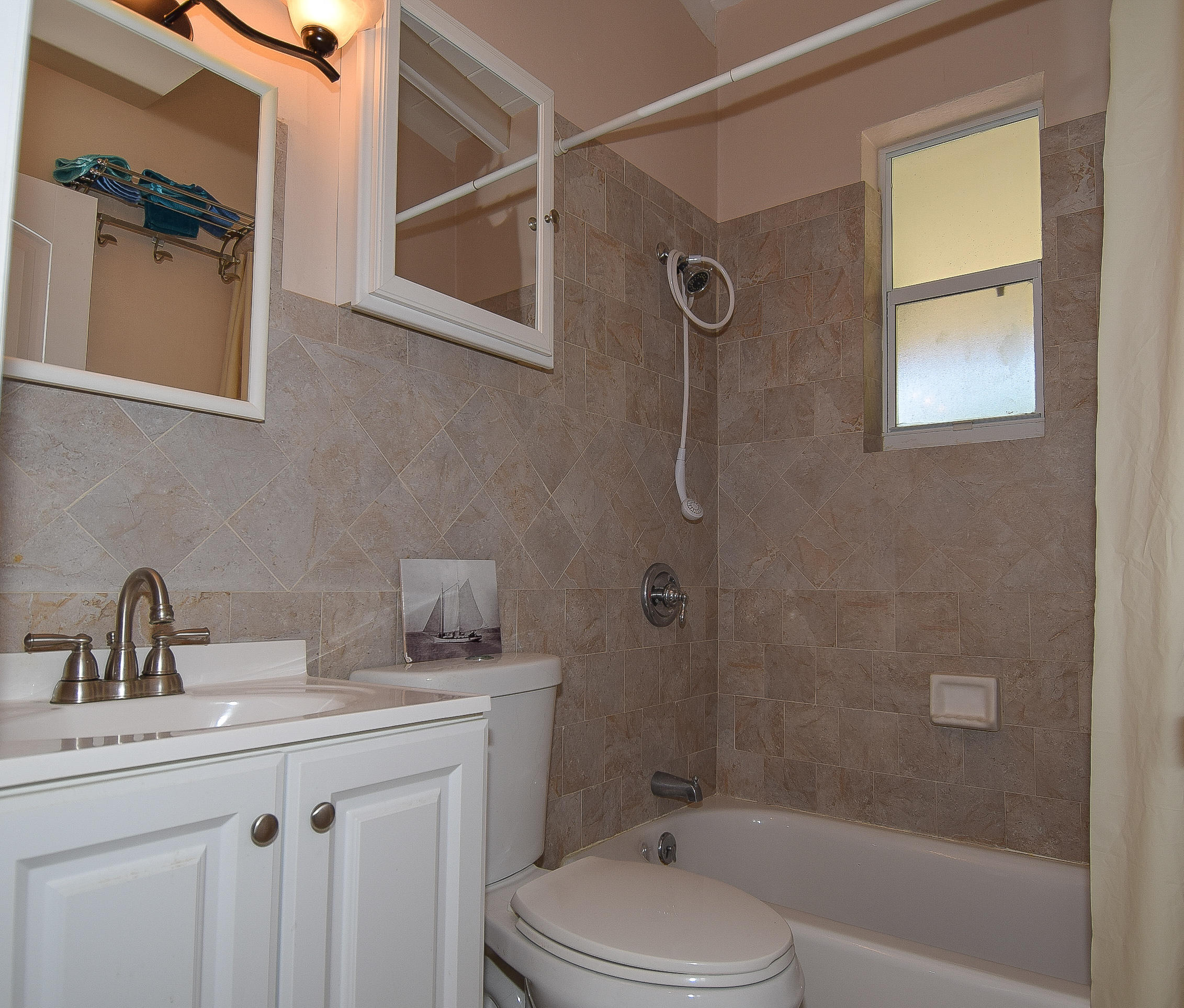 7 North End Road Key Largo, FL 33037 - Photo 16 of 46 16