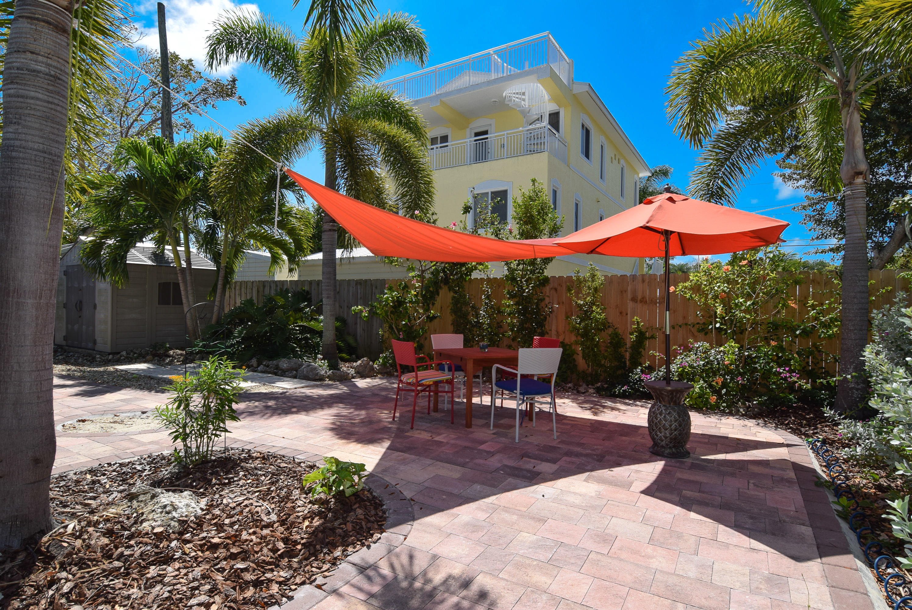 7 North End Road Key Largo, FL 33037 - Photo 30 of 46 30