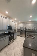 25118 Lambrusco Loop Lutz, FL 33559 - Photo 2 of 23