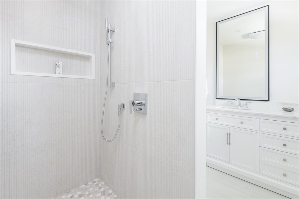 10 Gordon Road Arlington, MA 02474 - Photo 23 of 39 Gallery Image 23
