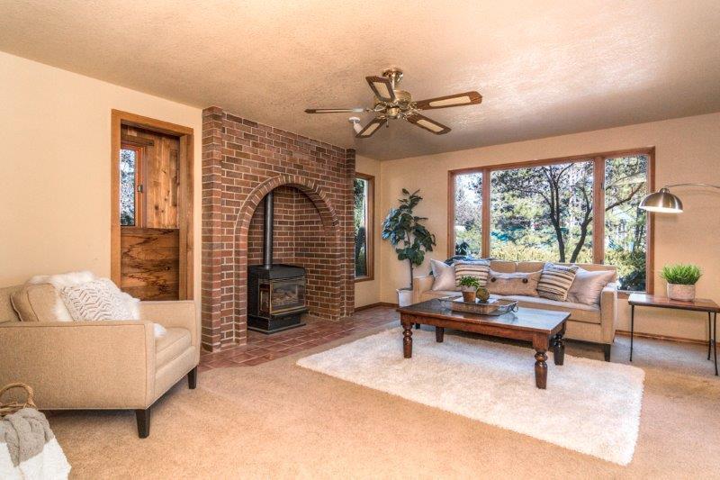 61484 Southwest Longview Street Bend, OR 97702 - Photo 21 of 33 21