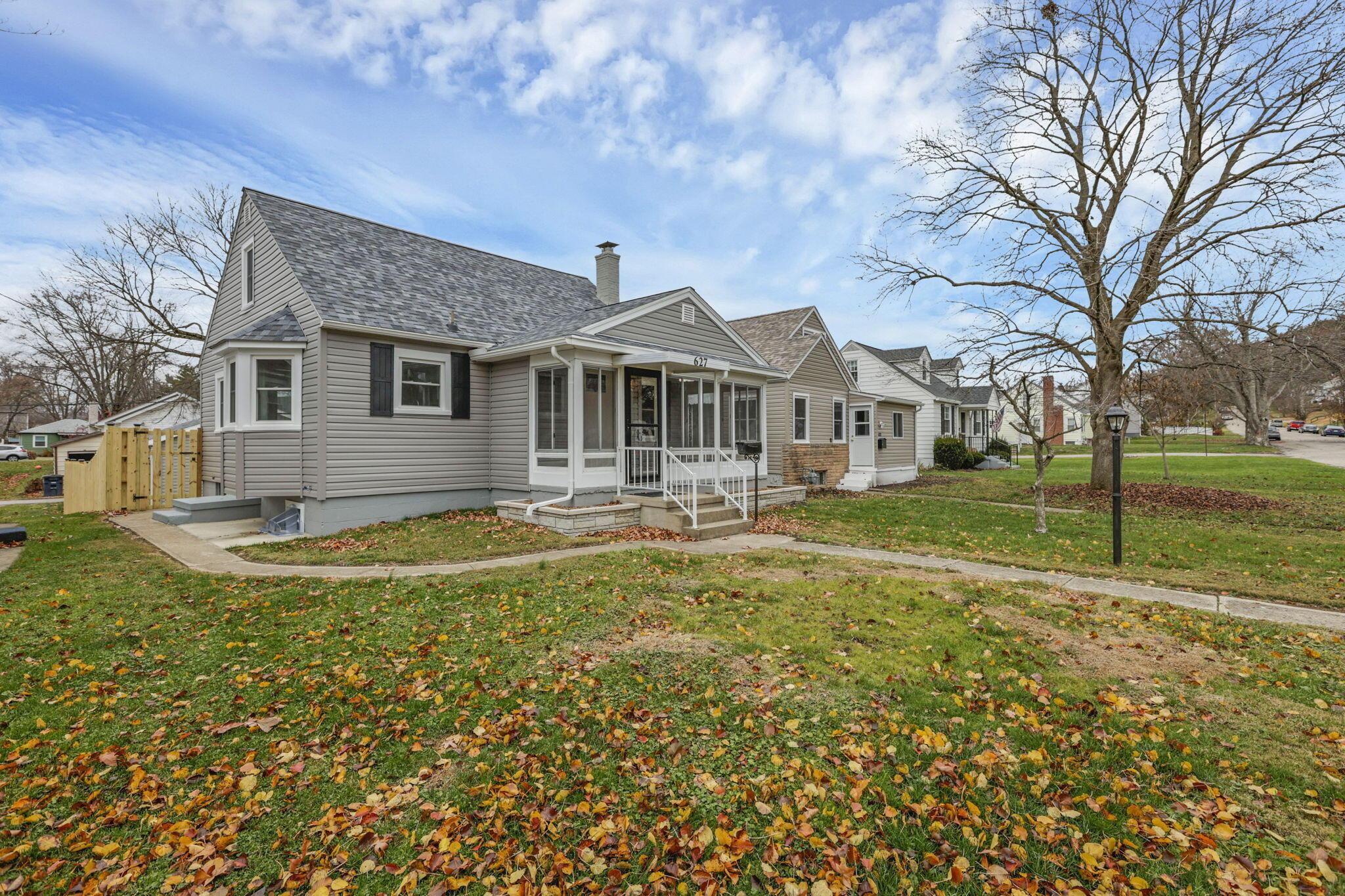 627 Harding Avenue Lancaster, OH 43130 - Photo 2 of 51 2-web-or-mls-_S5A7098