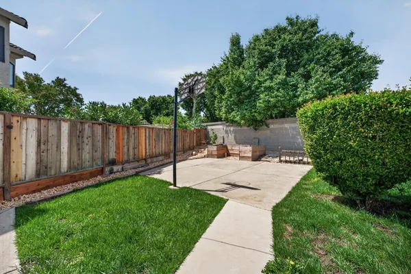 $689,888 | 1992 Bayberry Court, Tracy, CA 95376