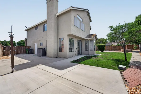 $689,888 | 1992 Bayberry Court, Tracy, CA 95376