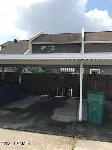 $1,300 | 105 Williamsburg Circle, Unit B, Lafayette, LA 70508