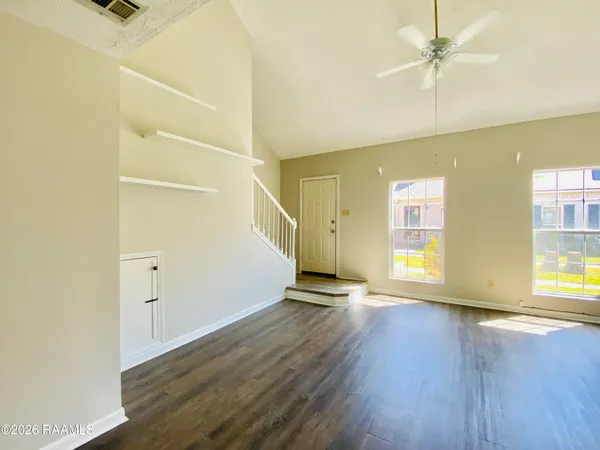 $1,300 | 105 Williamsburg Circle, Unit B, Lafayette, LA 70508