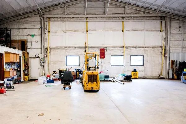 $685,000 | 3853 91st Avenue Southeast, Jamestown, ND 58401