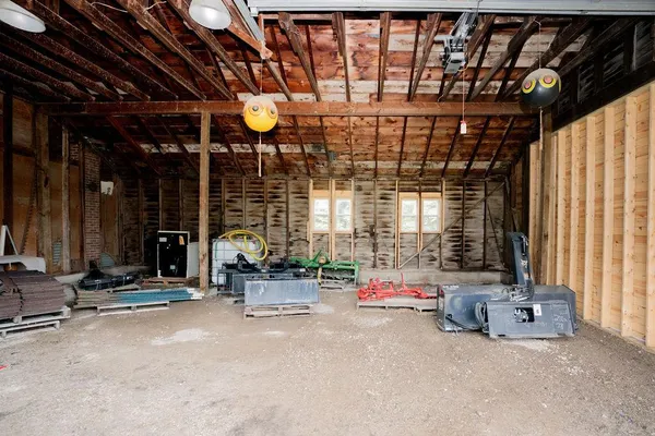$685,000 | 3853 91st Avenue Southeast, Jamestown, ND 58401