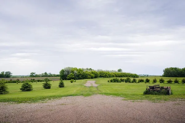 $685,000 | 3853 91st Avenue Southeast, Jamestown, ND 58401