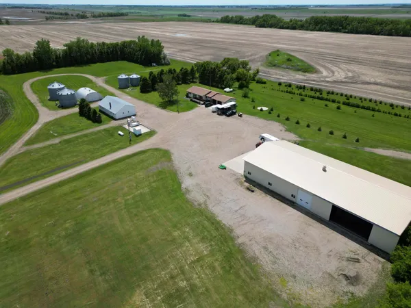 $685,000 | 3853 91st Avenue Southeast, Jamestown, ND 58401