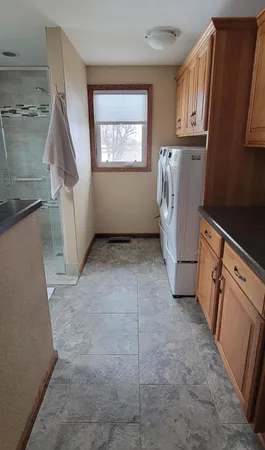 $685,000 | 3853 91st Avenue Southeast, Jamestown, ND 58401