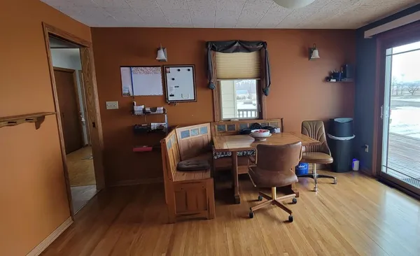 $685,000 | 3853 91st Avenue Southeast, Jamestown, ND 58401