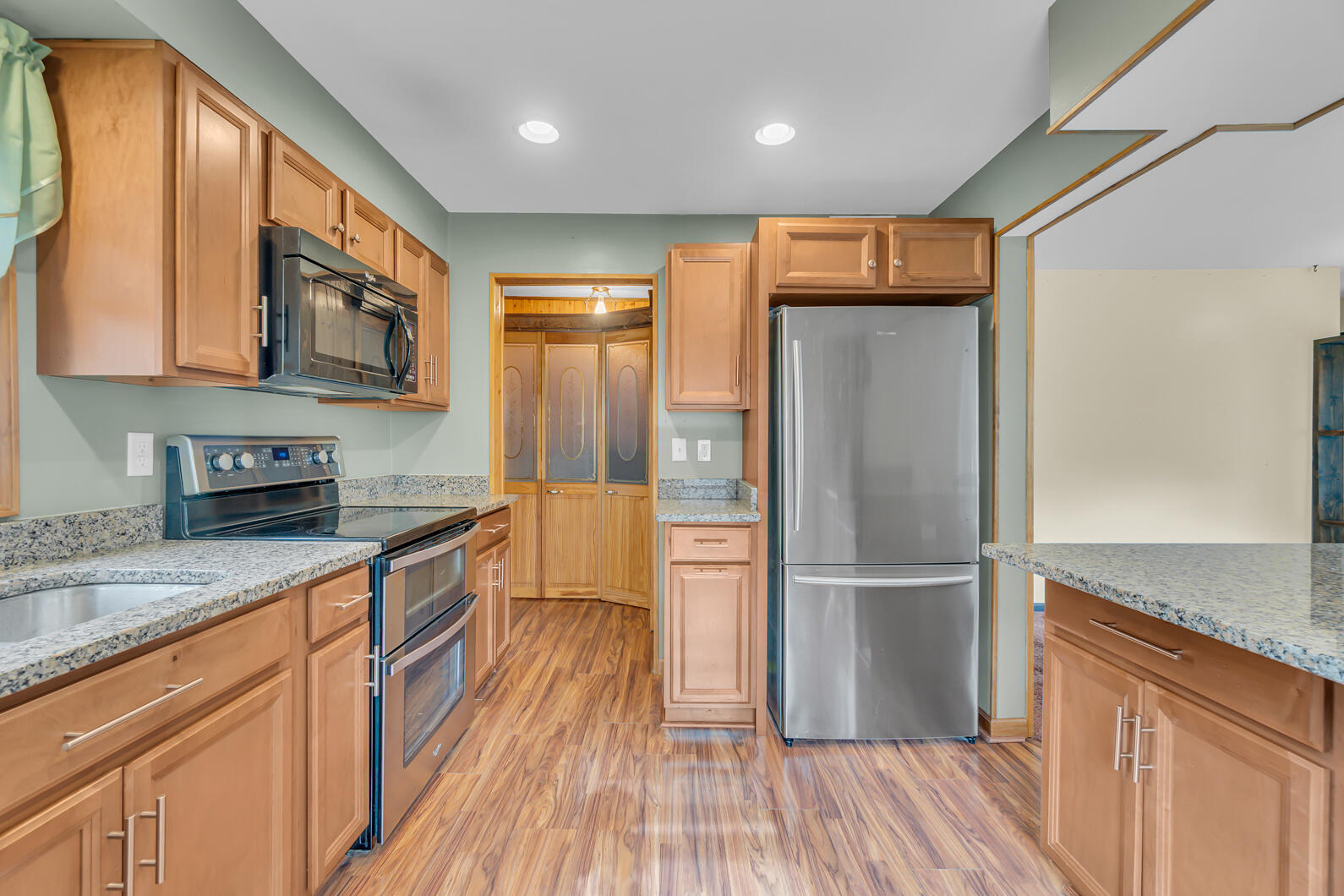 2422 Midday Street Jackson, MI 49203 - Photo 13 of 53 MRE06471