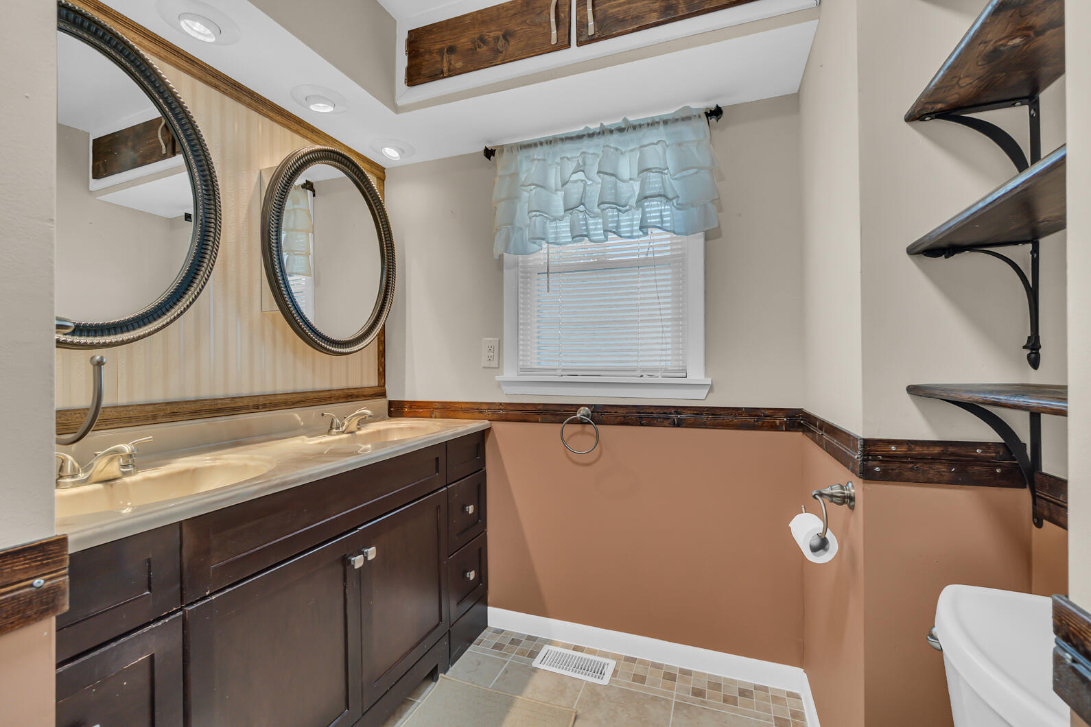 2422 Midday Street Jackson, MI 49203 - Photo 28 of 53 MRE06566