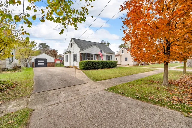 $199,900 | 2422 Midday Street, Jackson, MI 49203