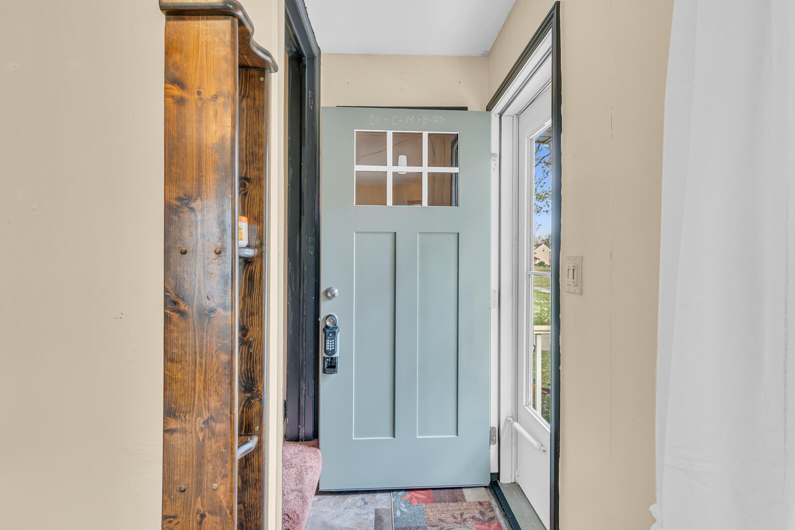 2422 Midday Street Jackson, MI 49203 - Photo 4 of 53 MRE06386