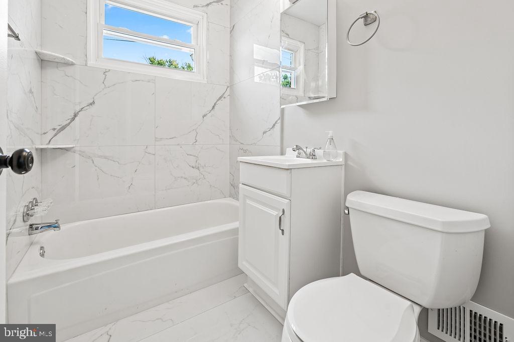 1615 Parham Road Silver Spring, MD 20903 - Photo 17 of 29